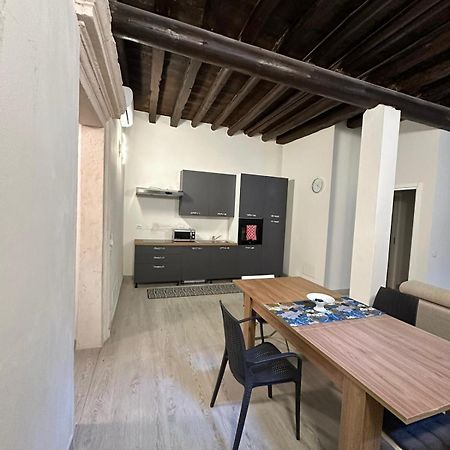 Al Campanile Apartman Verona Kültér fotó