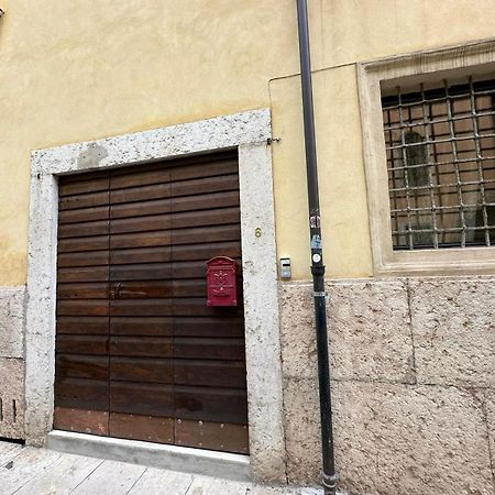 Al Campanile Apartman Verona Kültér fotó