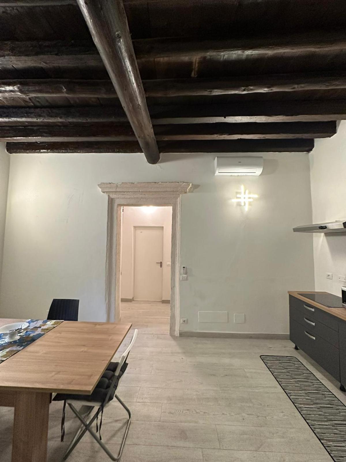 Al Campanile Apartman Verona Kültér fotó