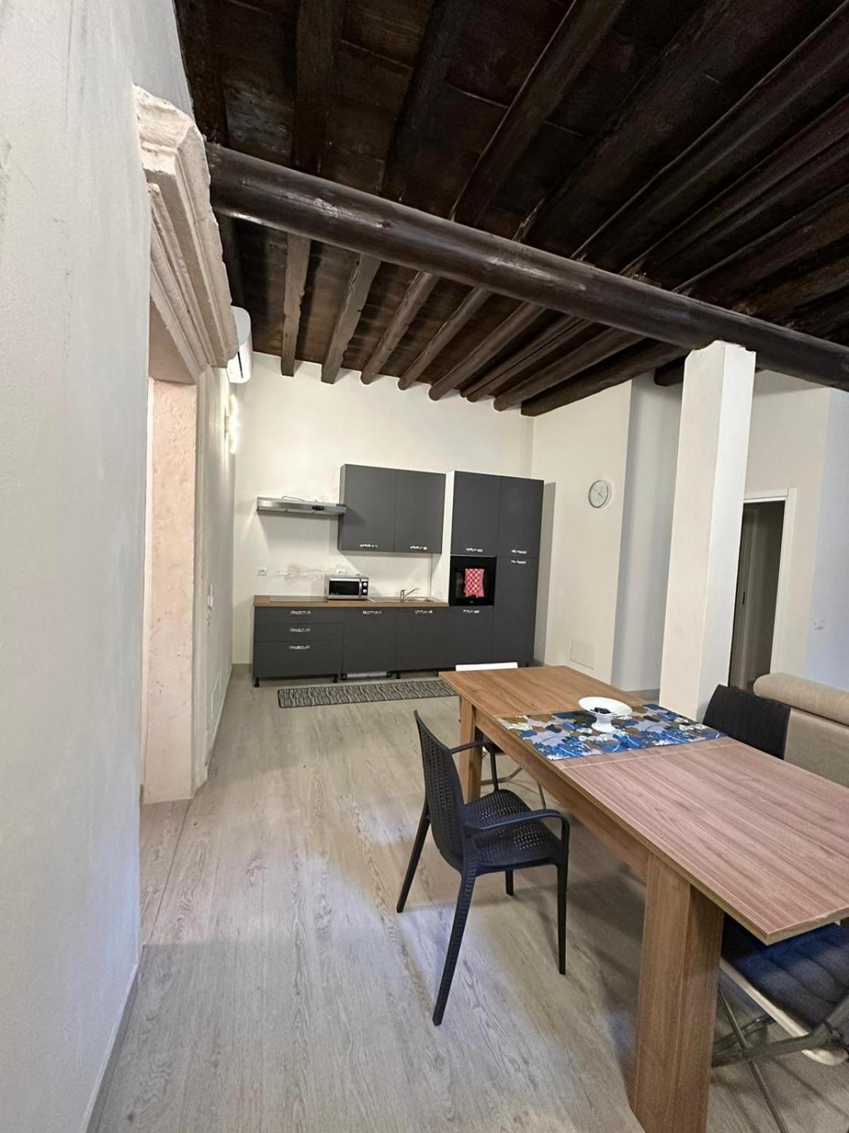 Al Campanile Apartman Verona Kültér fotó
